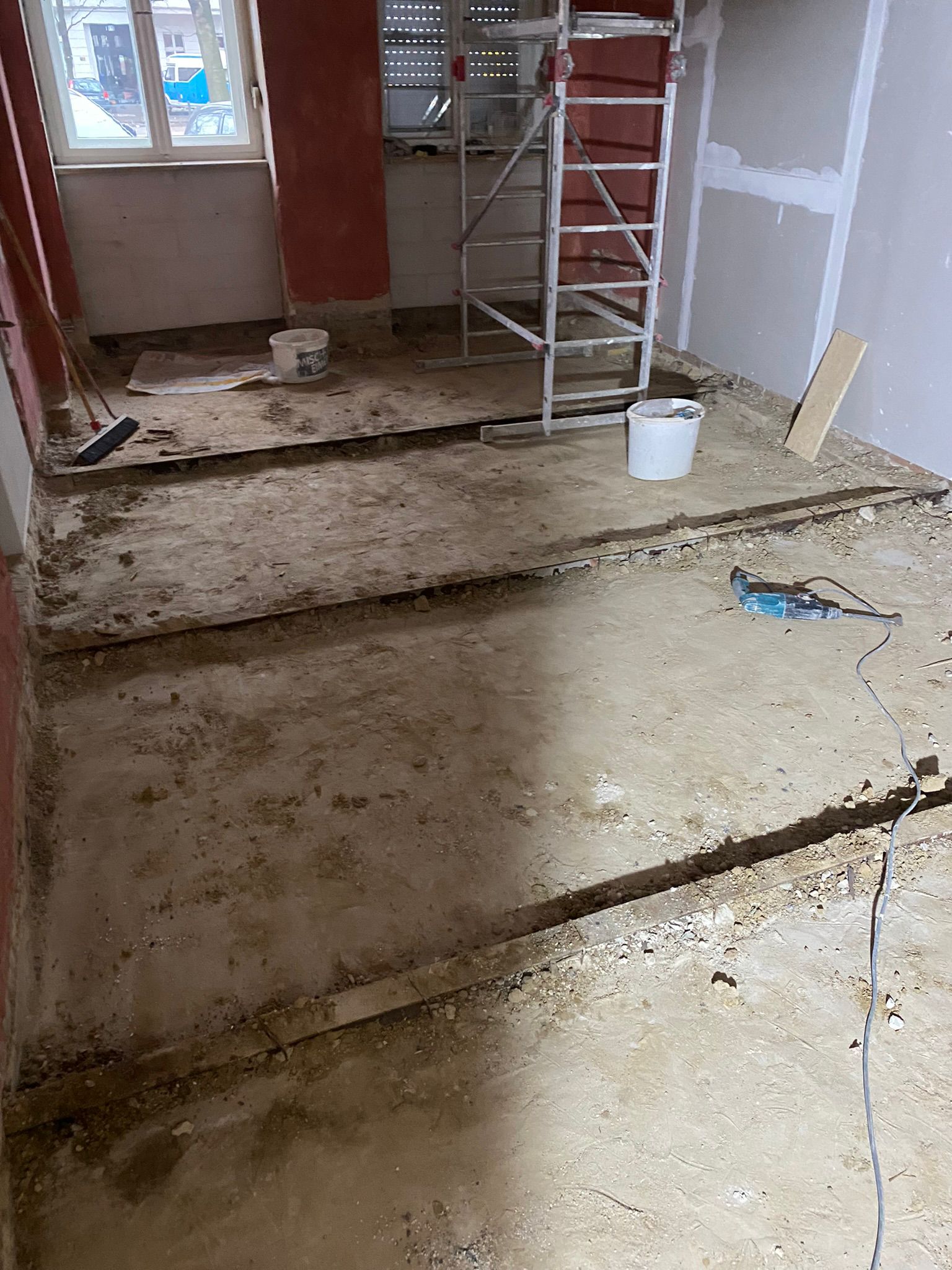 Handyman - Berlin floor renovations

